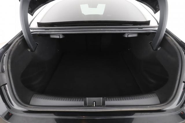Mercedes Benz Cla image 5