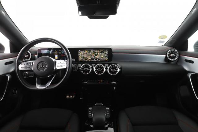 Mercedes Benz Cla image 6
