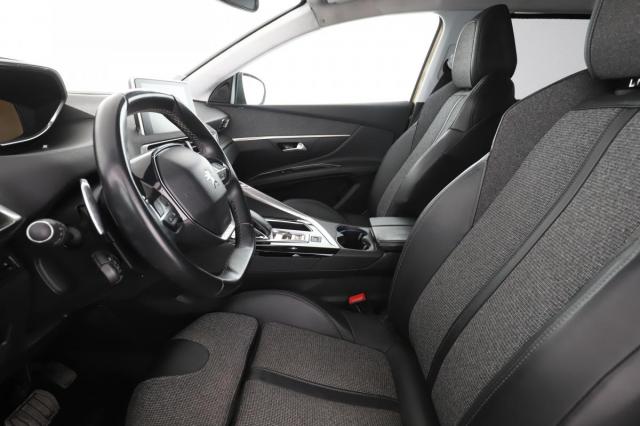 Peugeot 5008 image 2