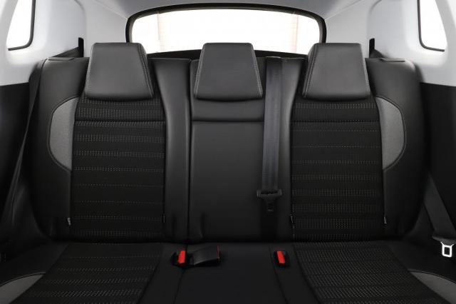 Peugeot 2008 image 5