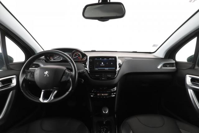 Peugeot 2008 image 6