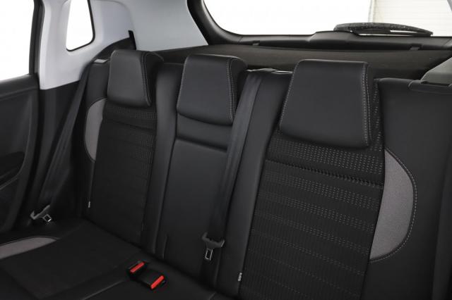 Peugeot 2008 image 1