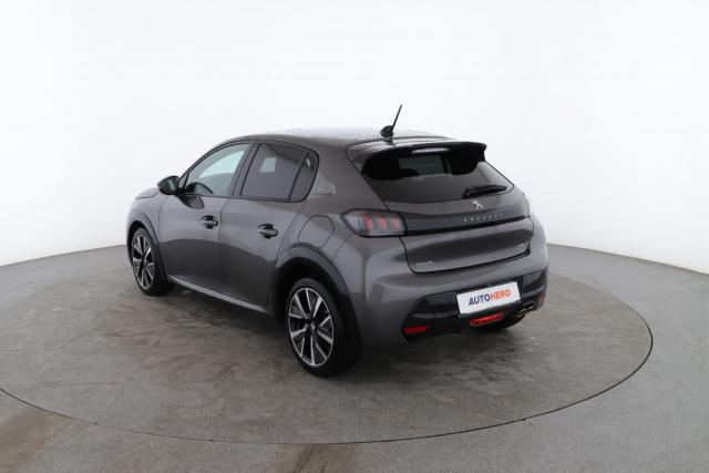 Peugeot 208 image 5