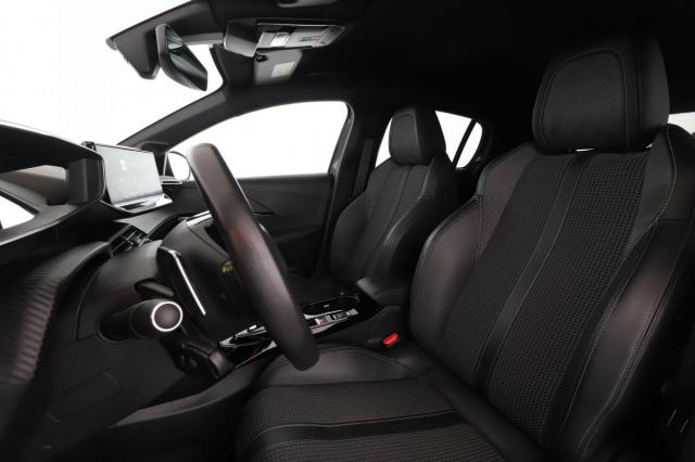 Peugeot 208 image 2
