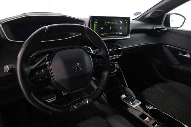 Peugeot 208 image 6