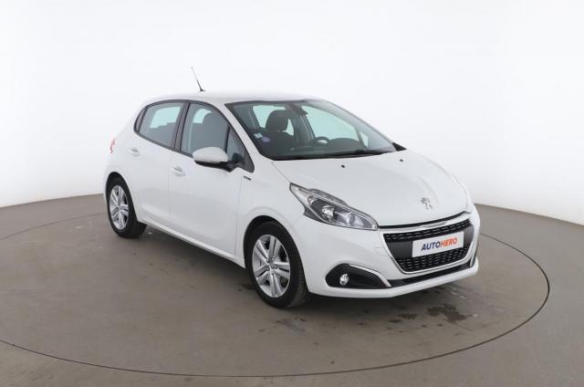 Peugeot 208 image 9