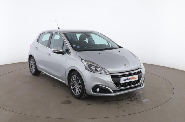Peugeot 208 image 1