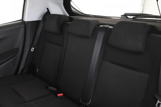 Peugeot 208 image 7
