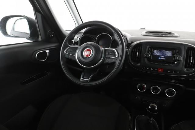 Fiat 500l image 9