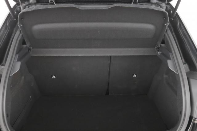 Peugeot 208 image 5