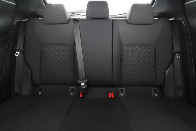 Toyota C-Hr image 6