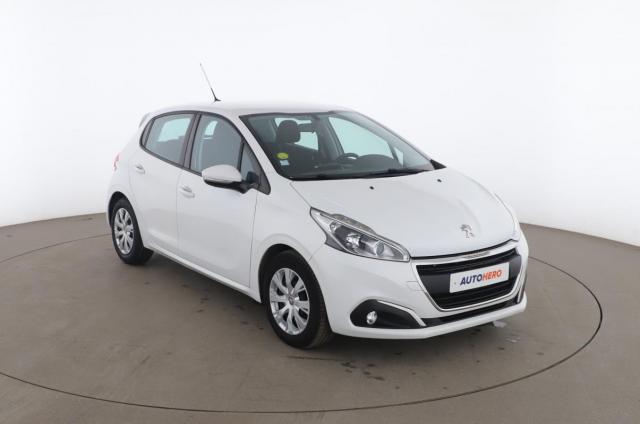 Peugeot 208 image 6