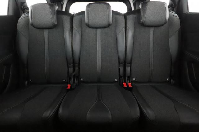 Peugeot 5008 image 4