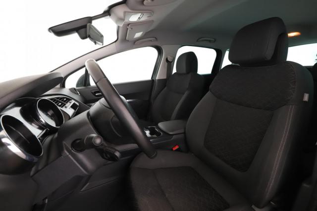 Peugeot 3008 image 2