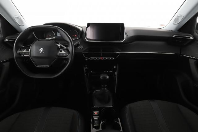 Peugeot 2008 image 9