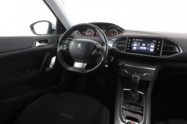 Peugeot 308 image 9