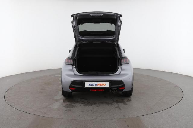 Peugeot 208 image 2