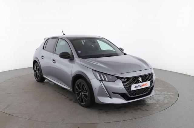 Peugeot 208 image 6