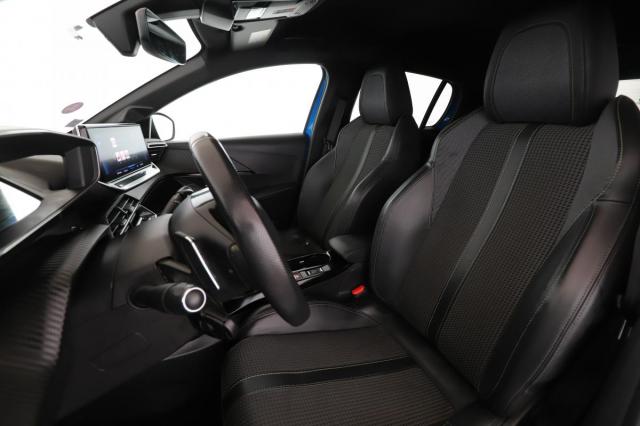 Peugeot 208 image 5