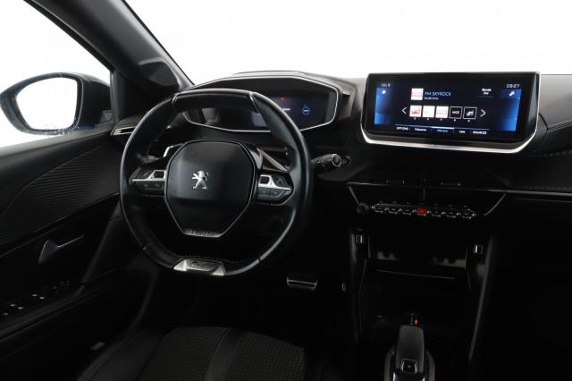 Peugeot 208 image 8