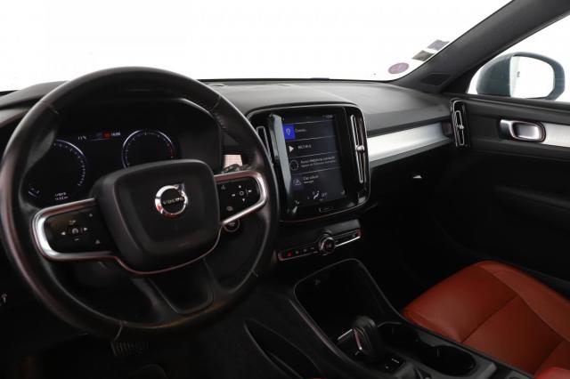 Volvo Xc40 image 9