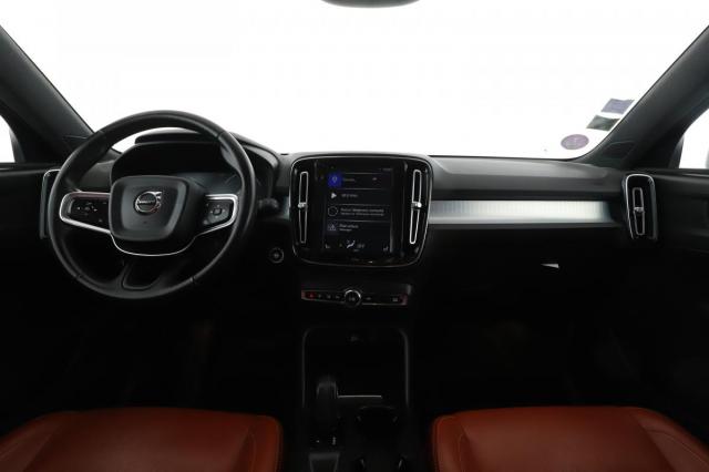 Volvo Xc40 image 1