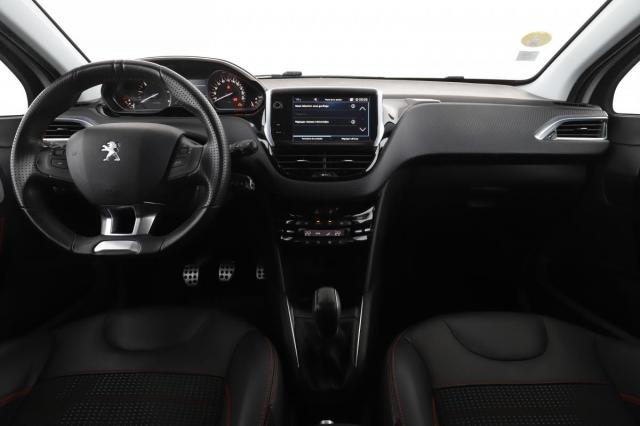 Peugeot 208 image 1
