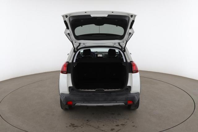 Peugeot 2008 image 1