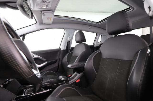 Peugeot 2008 image 9