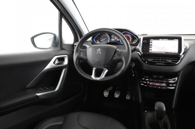 Peugeot 2008 image 2