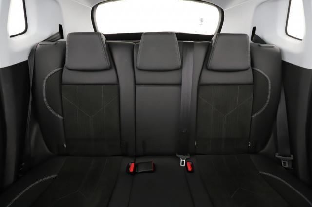 Peugeot 2008 image 5