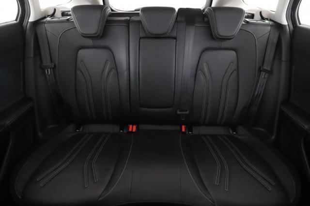 Ford Focus image 6