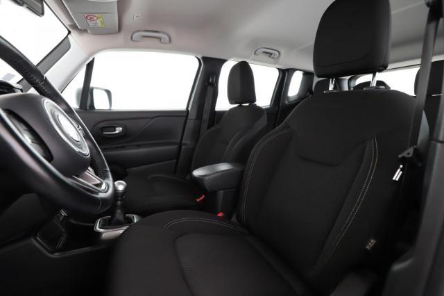 Jeep Renegade image 4