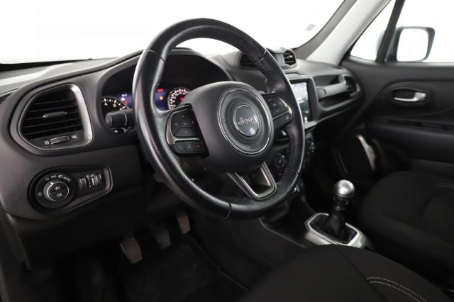 Jeep Renegade image 7