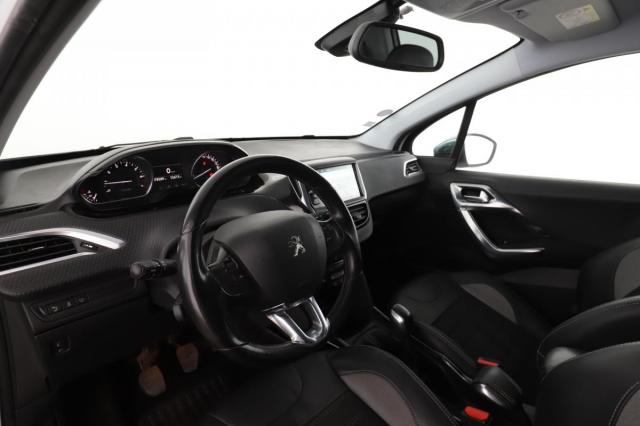 Peugeot 2008 image 7