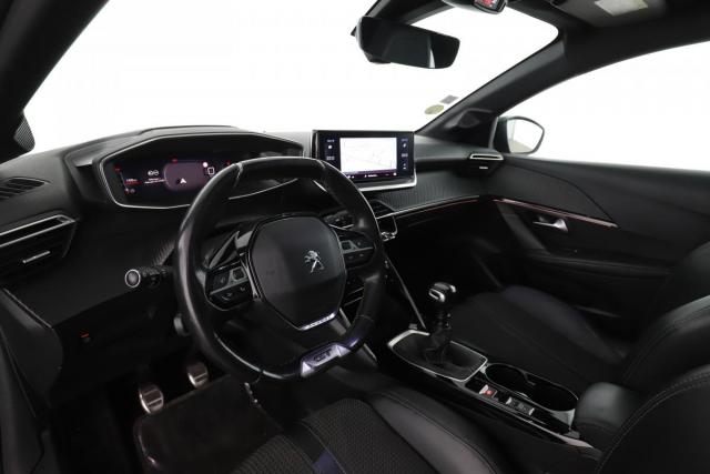 Peugeot 208 image 6