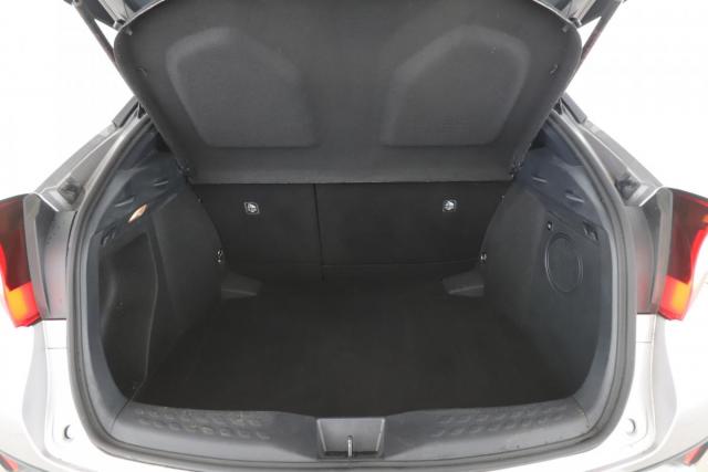Toyota C-Hr image 6