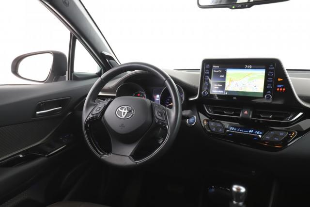 Toyota C-Hr image 5