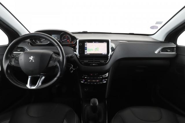 Peugeot 2008 image 5
