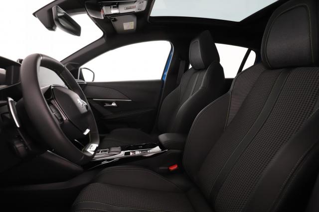 Peugeot 208 image 1
