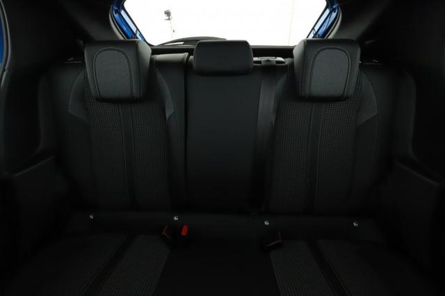 Peugeot 208 image 9