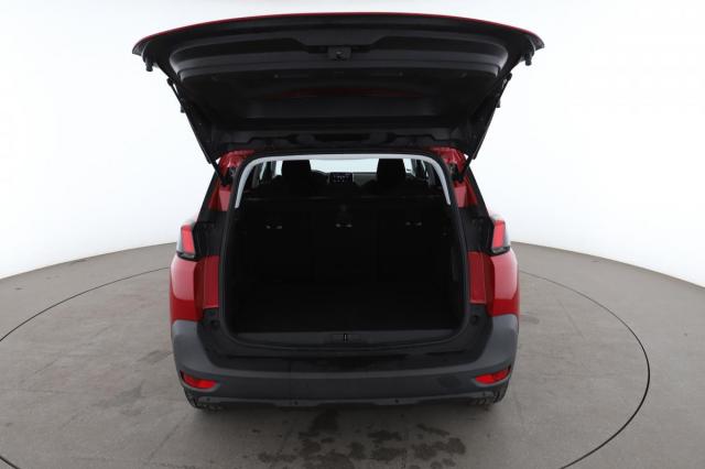 Peugeot 5008 image 4