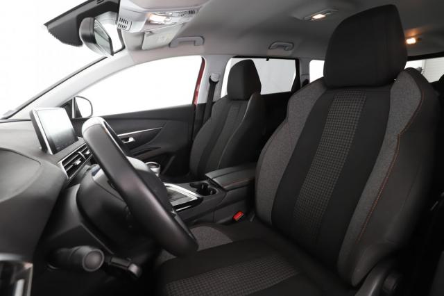 Peugeot 5008 image 2