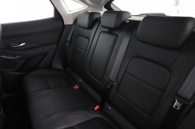 Jaguar E-Pace image 3