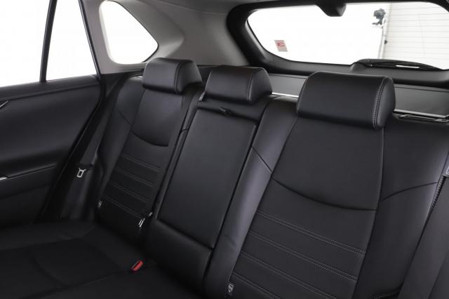 Toyota Rav4 image 2