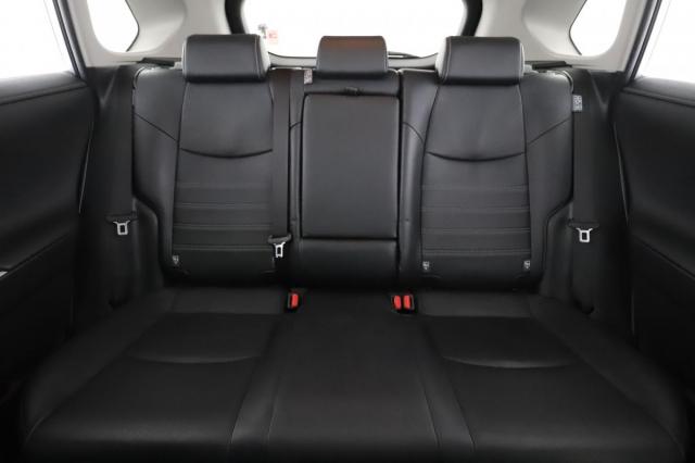 Toyota Rav4 image 8