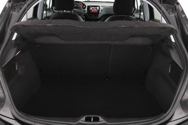 Peugeot 208 image 2