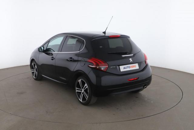 Peugeot 208 image 7