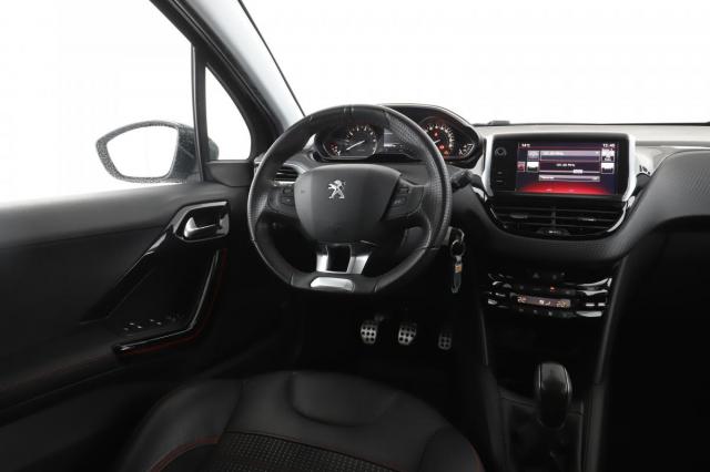 Peugeot 208 image 5