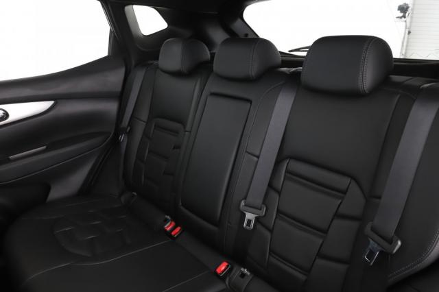 Nissan Qashqai image 1